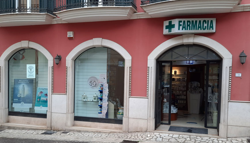 Farmacia_esterno_870