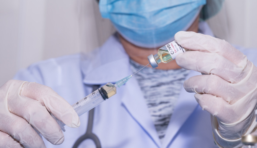 vaccini-covid-lombardia-milione-dosi-somministrate-farmacisti vaccini-covid-lombardia-milione-dosi-somministrate-farmacisti