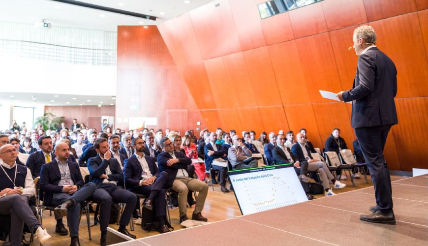 03.Ecommerce-Italia-2023_caseggio_Associati