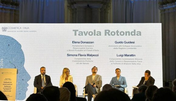 La Tavola rotonda con i politici