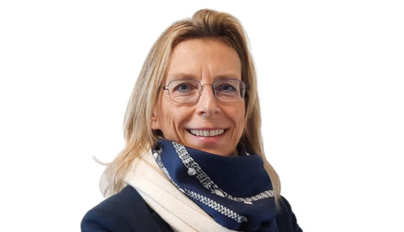 Daniela Lazzeretti, Sintesia