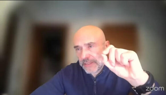 Federico Antonelli, Filcams nazionale, che ha fatto la relazione di apertura all'assemblea dei lavoratori del settore farmacie private indetta dai sindacati il 17 febbraio