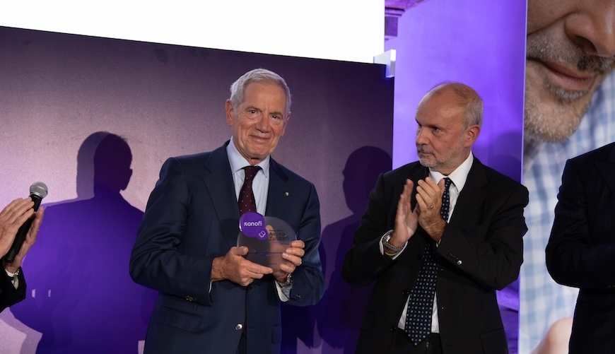 Guido Bertolaso Personaggio dell'anno_Premia Min Schillaci (1)